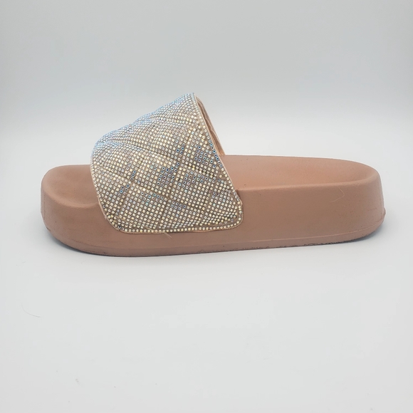 MADDEN GIRL Women Pink Rhinestone Quilted Round Toe platform slip on slide 8 - Picture 1 of 8